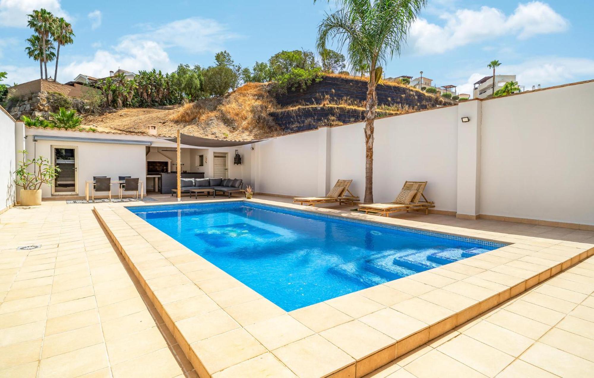 Casa De La Playa Benalmadena Villa ภายนอก รูปภาพ
