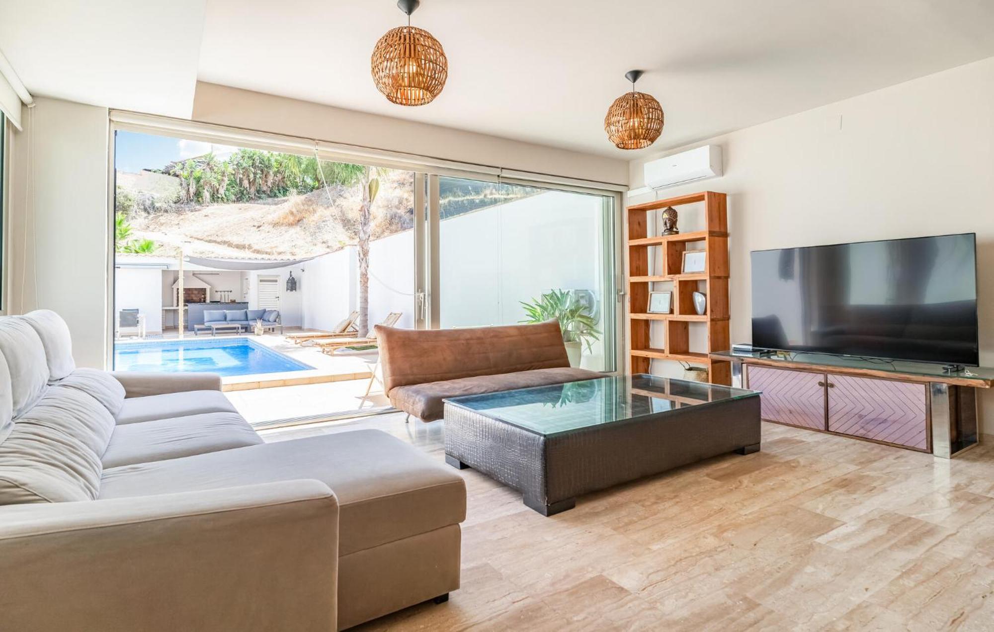 Casa De La Playa Benalmadena Villa ภายนอก รูปภาพ