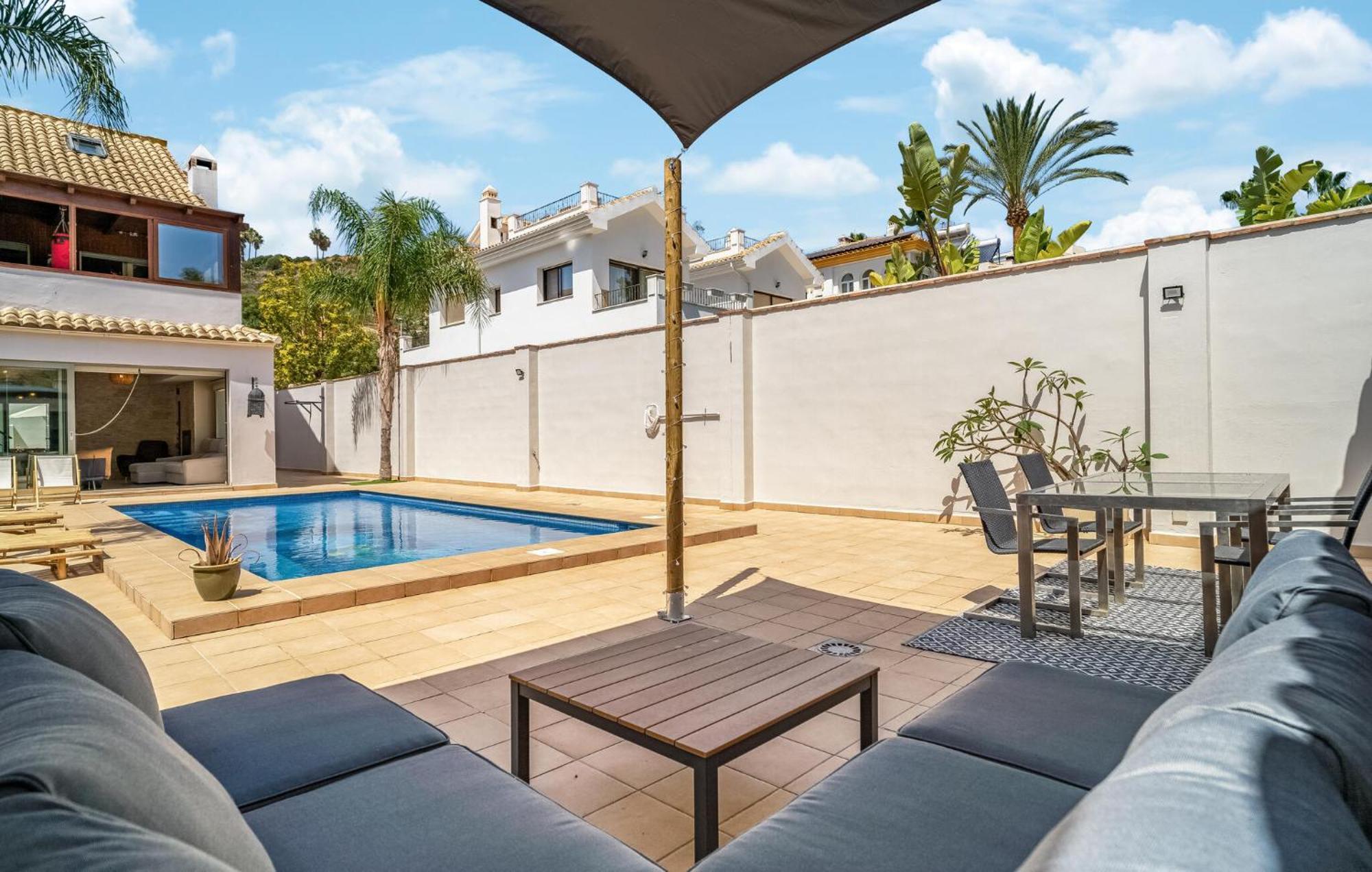 Casa De La Playa Benalmadena Villa ภายนอก รูปภาพ